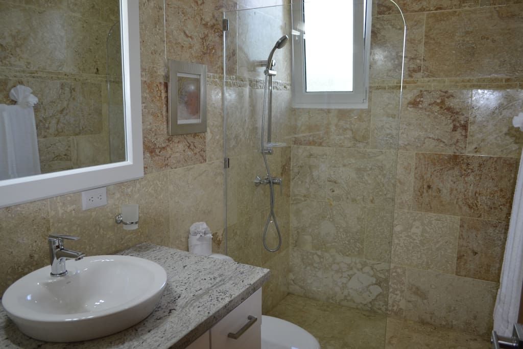 Villa 119 Bathroom 1